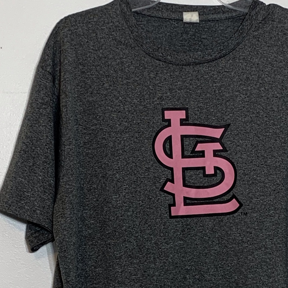 EUC St Louis Cardinals‎ Power of the Pink Logo Tee - Picture 4 of 5